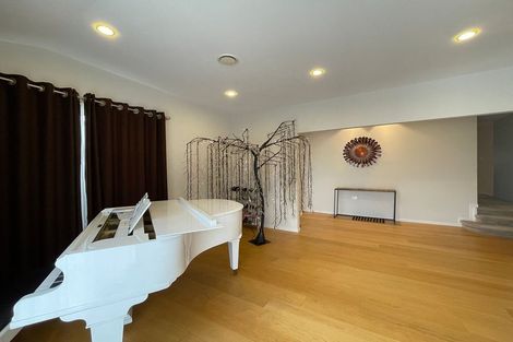 Photo of property in 36 Golden Morning Drive, Albany Heights, Auckland, 0632