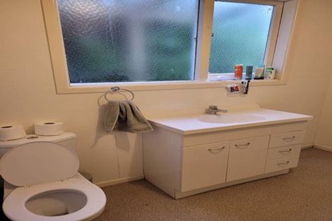 Photo of property in 107 Dowse Drive, Maungaraki, Lower Hutt, 5010