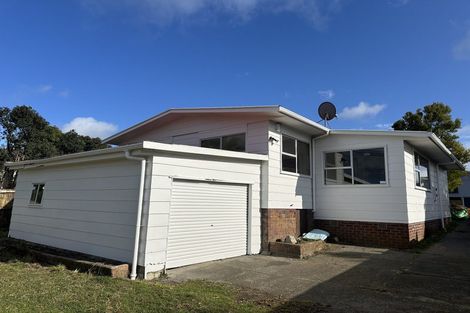 Photo of property in 20 Cockayne Crescent, Sunnynook, Auckland, 0620