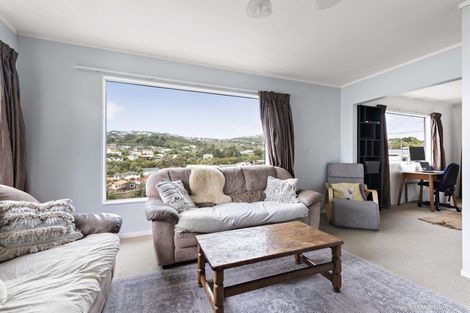 Photo of property in 71 Bassett Road, Johnsonville, Wellington, 6037