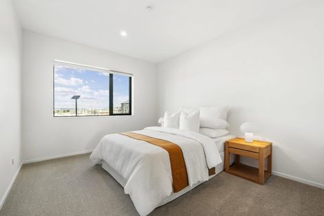 Photo of property in 170 Park Estate Road, Rosehill, Papakura, 2113