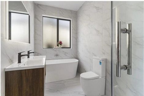 Photo of property in 7 Laurina Road, Sunnynook, Auckland, 0620