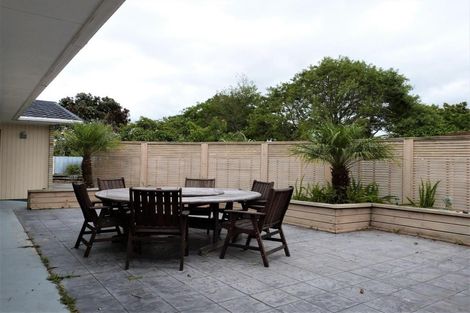 Photo of property in 8 Graham Street, One Tree Point, 0118