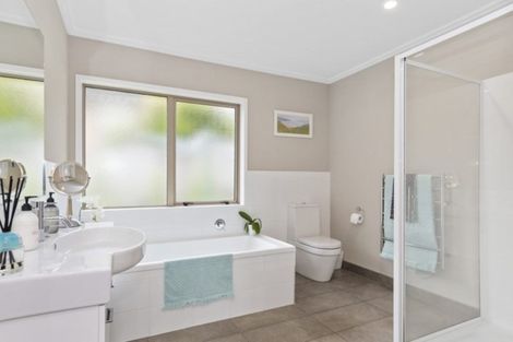 Photo of property in 67 Bathurst Crescent, Pyes Pa, Tauranga, 3112