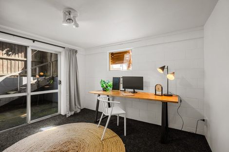 Photo of property in 10 Highfield Place, Avonhead, Christchurch, 8042