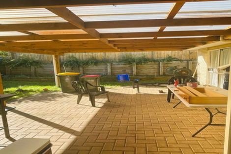 Photo of property in 62 Sandwick Drive, Weymouth, Auckland, 2103