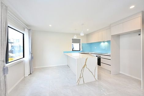 Photo of property in 6 Jodie Place, Flat Bush, Auckland, 2023