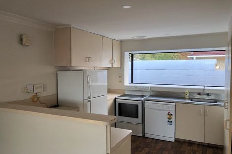 Photo of property in 4 Lodge Place, Ilam, Christchurch, 8041