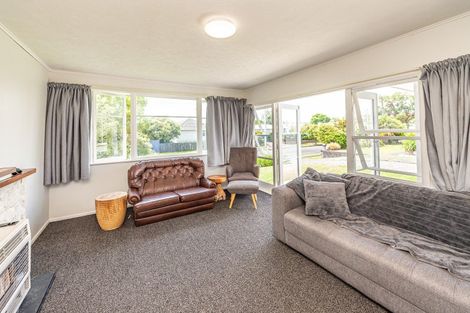 Photo of property in 21 Camellia Avenue, Aramoho, Whanganui, 4500