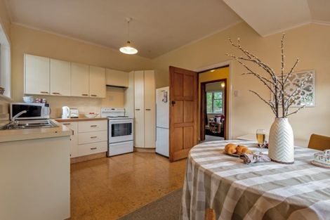 Photo of property in 35 Savage Crescent, West End, Palmerston North, 4412