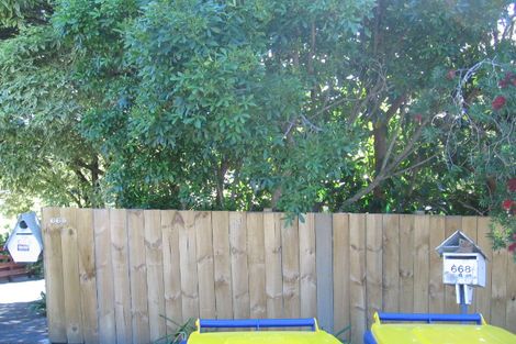 Photo of property in 2/668 Beach Road, Browns Bay, Auckland, 0630