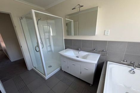 Photo of property in 163 Walter Strevens Drive, Conifer Grove, Takanini, 2112