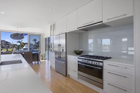 Photo of property in 148 Waterways Parade, Pauanui, Hikuai, 3579