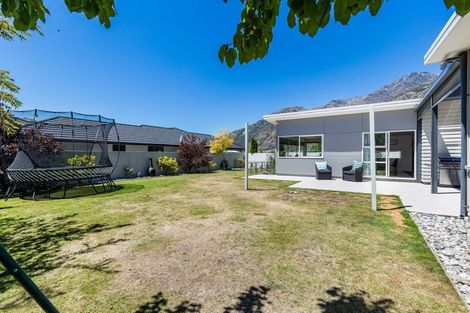 Photo of property in 33 Onslow Road, Lake Hayes, Queenstown, 9304
