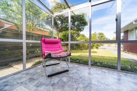 Photo of property in 6 Seaton Court, Hokowhitu, Palmerston North, 4410
