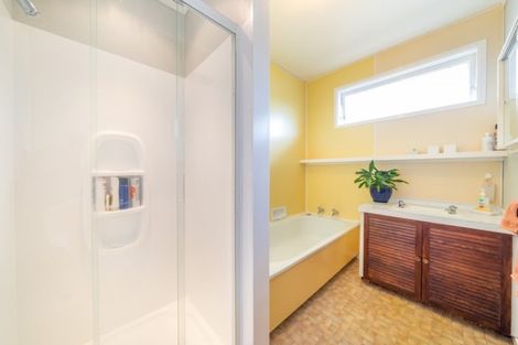 Photo of property in 4 Ruapae Grove, Trentham, Upper Hutt, 5018