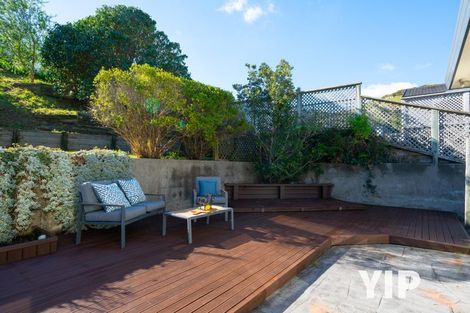 Photo of property in 13 Kilkelly Close, Tawa, Wellington, 5028