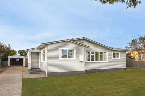 Photo of property in 113 Peel Street, Westport, 7825