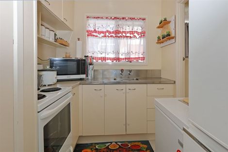 Photo of property in 1/28 Taipari Road, Te Atatu Peninsula, Auckland, 0610