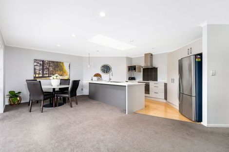 Photo of property in 16a Dunsford Close, Halswell, Christchurch, 8025