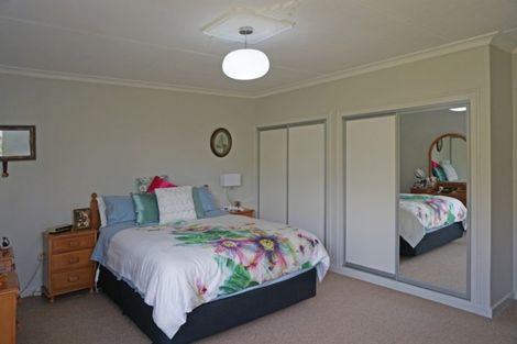 Photo of property in 14 Nichol Street, Heidelberg, Invercargill, 9812