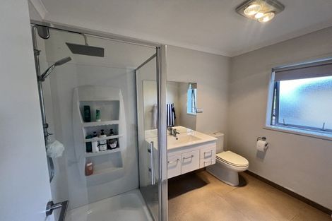 Photo of property in 83 Fields Parade, Oteha, Auckland, 0632