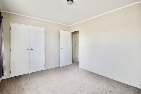 Photo of property in 49 Dungarvon Place, Clendon Park, Auckland, 2103