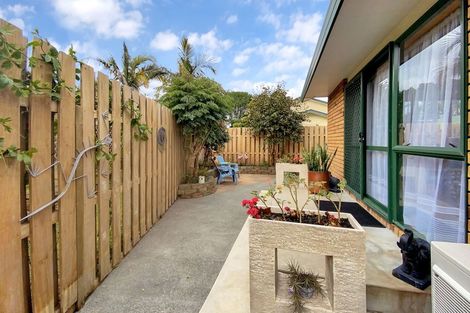 Photo of property in 15a Clarkson Crescent, Maunu, Whangarei, 0110