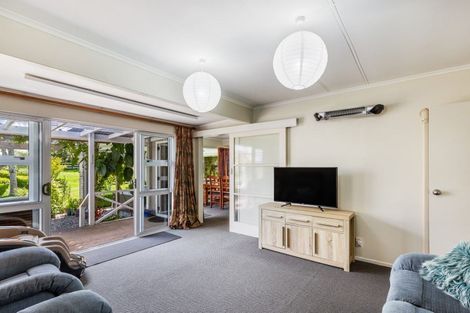 Photo of property in 52 Whakaroa Road, Kinloch, Taupo, 3385