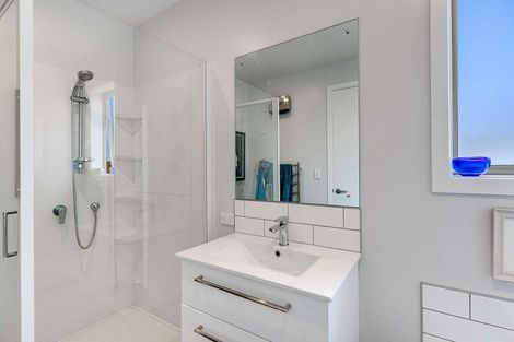 Photo of property in 2 Pukeko Way, Amberley, 7410