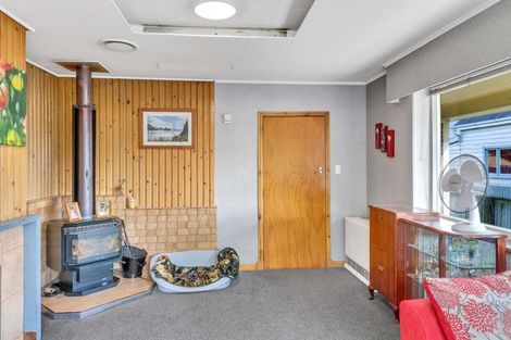 Photo of property in 19 Railway Esplanade, East Gore, Gore, 9710