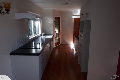 Photo of property in 9 Hibiscus Grove, Maungaraki, Lower Hutt, 5010