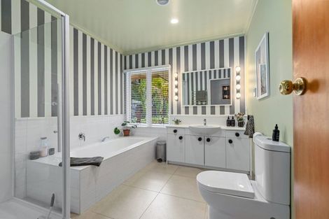 Photo of property in 221 Grange Road, Otumoetai, Tauranga, 3110