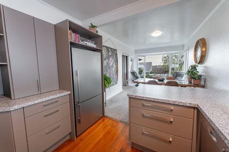 Photo of property in 28 Orbell Street, Highfield, Timaru, 7910