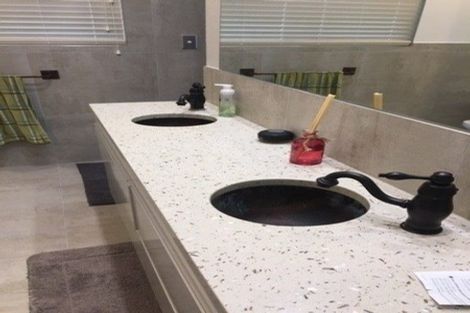 Photo of property in 16 Crispe Road, Clarks Beach, 2122