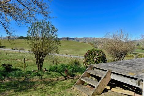 Photo of property in 53 Piano Flat Road, Waikaia, 9778