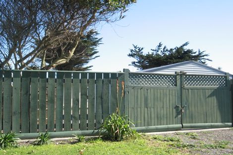 Photo of property in 20 Rangitane Street, Himatangi Beach, Foxton, 4891