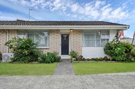 Photo of property in 2/13 Huia Road, Papatoetoe, Auckland, 2025