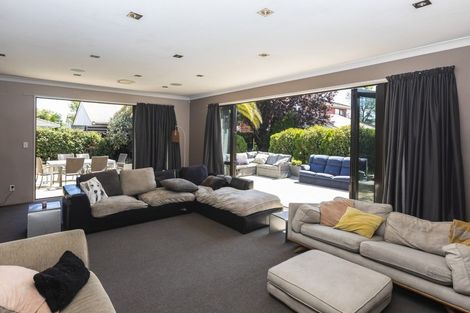 Photo of property in 52 Parkstone Avenue, Ilam, Christchurch, 8041