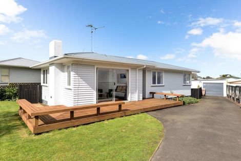 Photo of property in 13 Rosalind Street, Deanwell, Hamilton, 3206