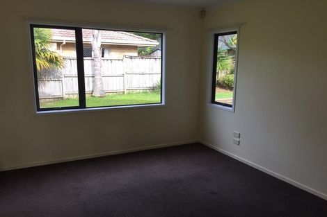 Photo of property in 24 Pukatea Avenue, Albany, Auckland, 0632