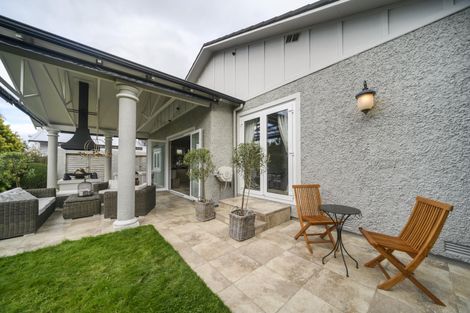 Photo of property in 6 Carlton Avenue, Palmerston North, 4414