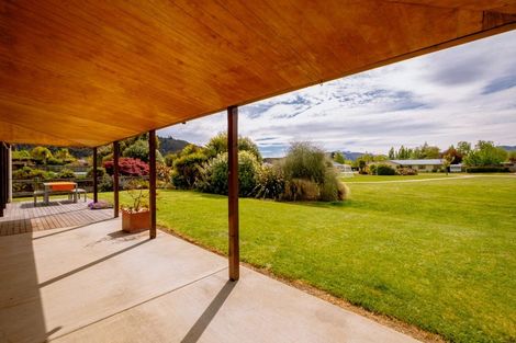 Photo of property in 18 Ash Avenue, Albert Town, Wanaka, 9305