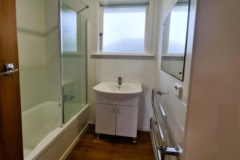 Photo of property in 20 Hartley Terrace, Massey, Auckland, 0614