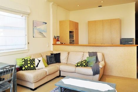 Photo of property in 5/37 Majoribanks Street, Mount Victoria, Wellington, 6011