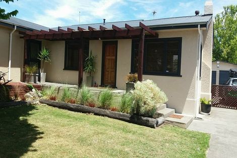 Photo of property in 23 Guthrie Road, Havelock North, 4130