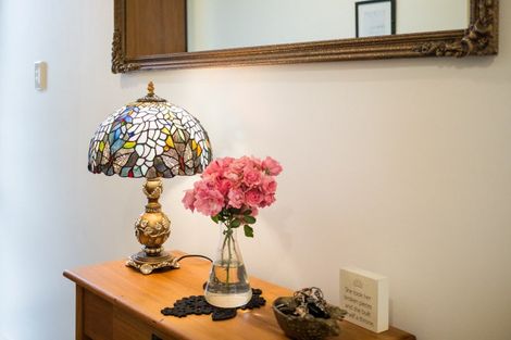 Photo of property in 18 Winston Avenue, Hokowhitu, Palmerston North, 4410