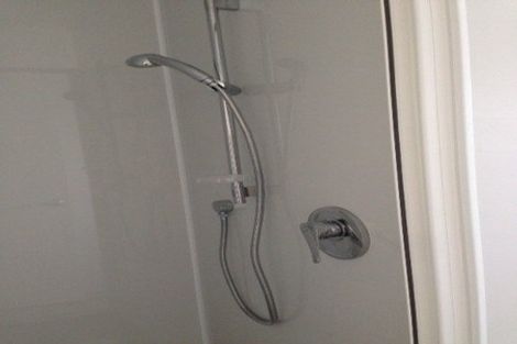 Photo of property in 8-10 Harris Road, Mount Wellington, Auckland, 1051