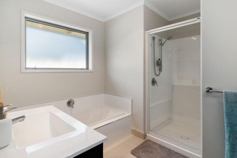 Photo of property in 61 Hamon Place, Pukehangi, Rotorua, 3015