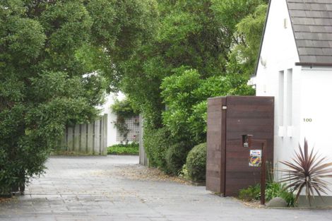 Photo of property in 100 Beachville Road, Redcliffs, Christchurch, 8081